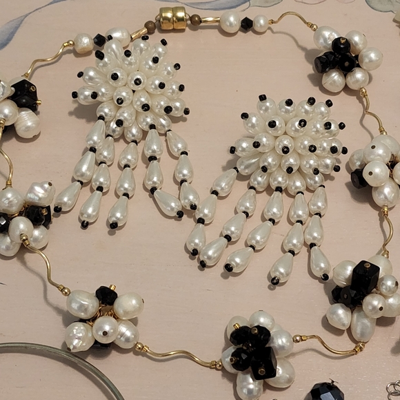 ๐๐โโ๏ธVintage Jewelry Lot Sea, Summer Real Pearls, Mother Of Pearl Earrings - Picture 3 of 10